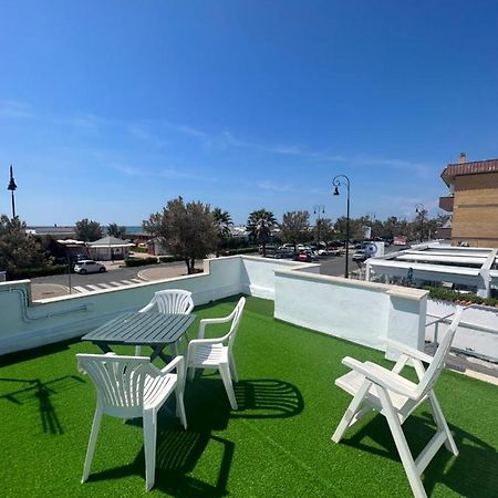 Villa Pisola Fiumicino Airport - Seafront Exteriér fotografie